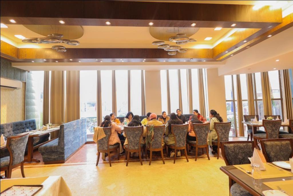Hotel The Amaris Rishīkesh Dış mekan fotoğraf